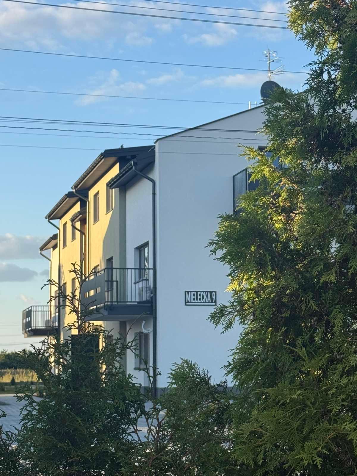 Postęp budowy Mielecka 9 - lipiec 2026 - widok budynku od strony ulicy